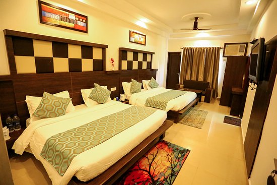 4 Bed AC Room at Sri Janaki Mahal Trust - Spacious air-conditioned room with comfortable bedding